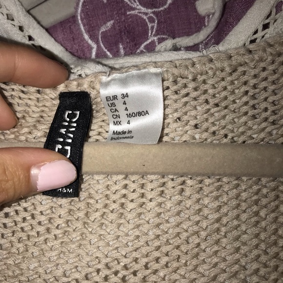 Sweater - Picture 2 of 3